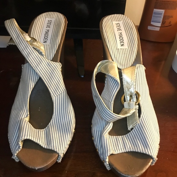 Sandals - Picture 3 of 3